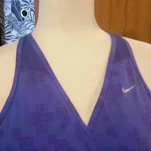 Nike Fitdry Tank‎ Top - Picture 2 of 5
